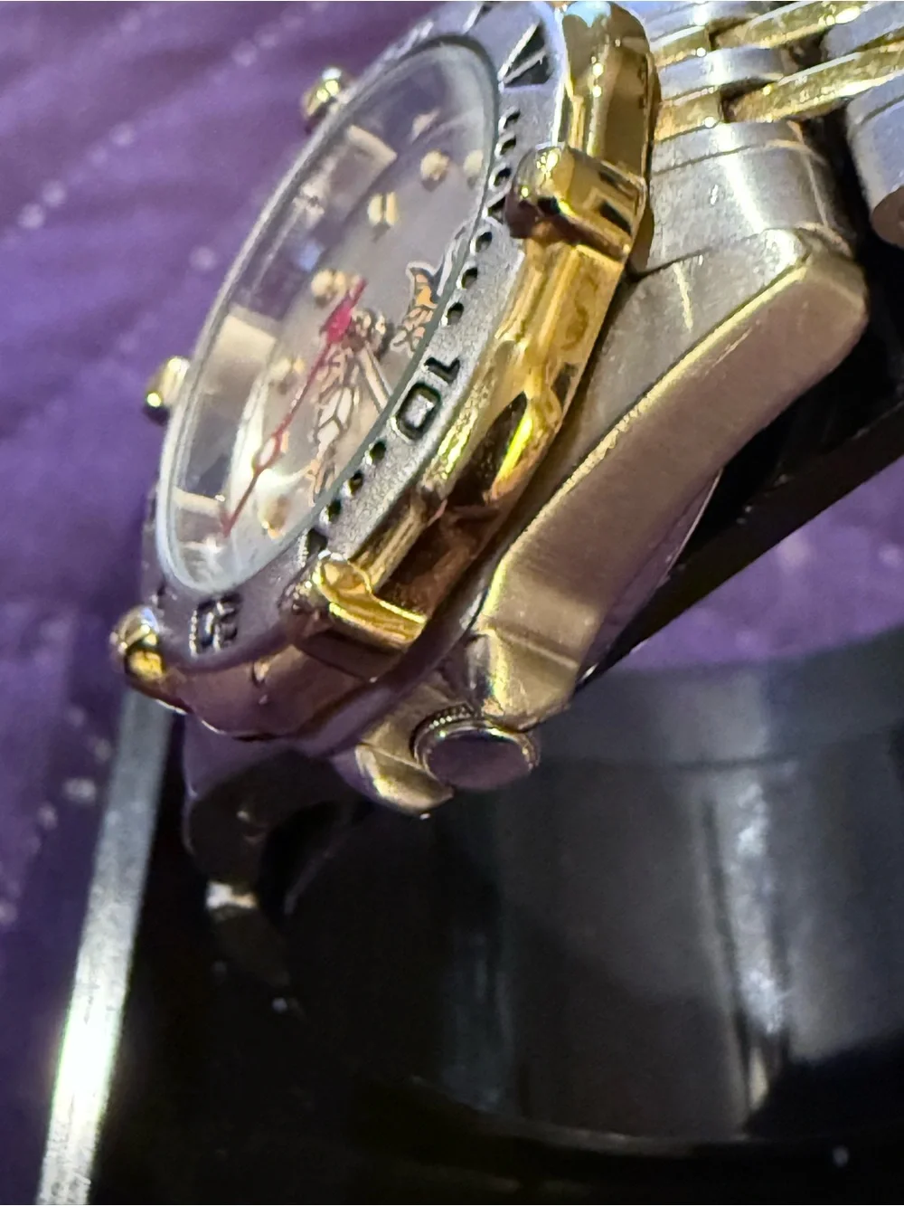 Minnesota Vikings Two-Tone Fan Watch - Silver & Gold Needs Battery
